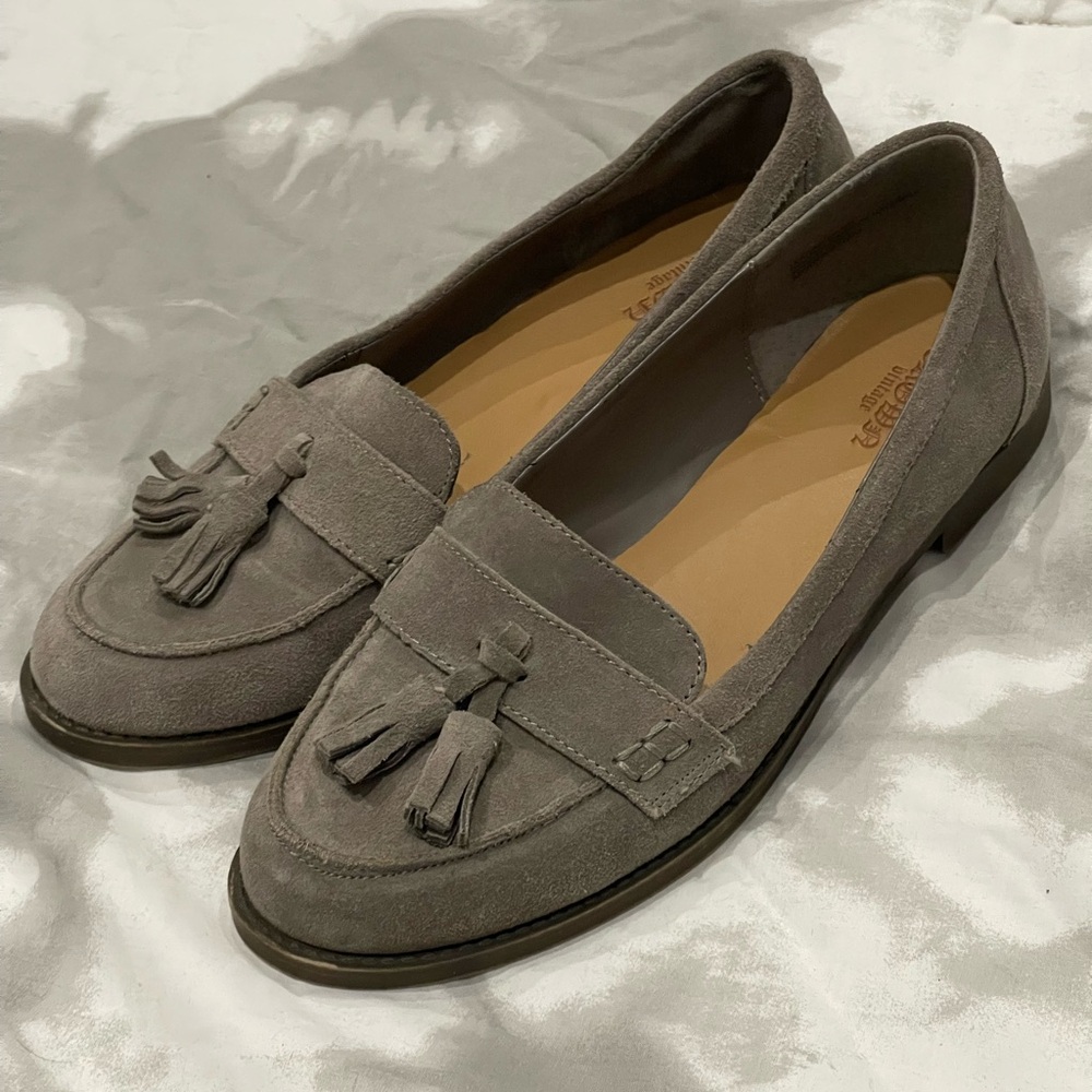 Crown Vintage 8.5 Leather Upper Grey Loafers
